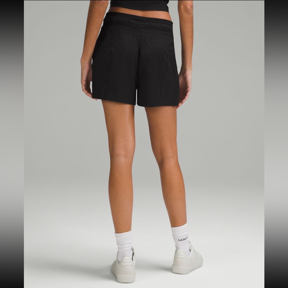 Lululemon Dance Studio High-Rise Short 3.5" - Picture 3 of 10